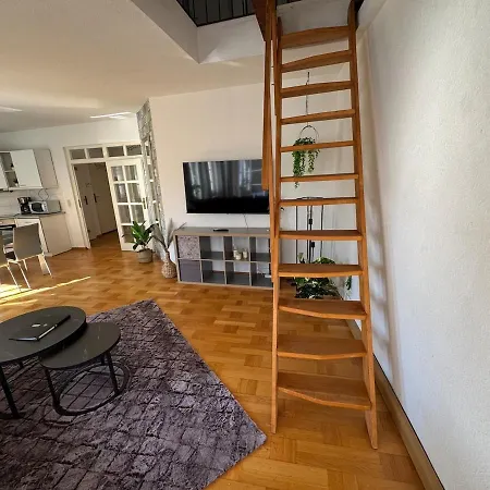 Grosse Helle Maisonette Im Zentrum Apartamento